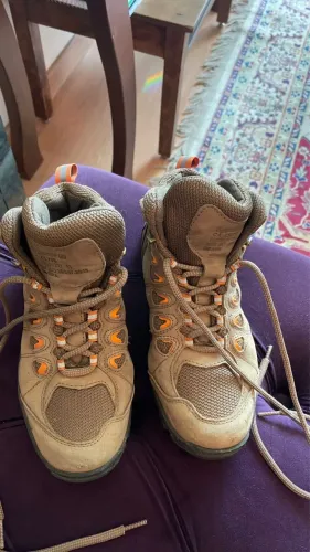 Bota de trilha Confort