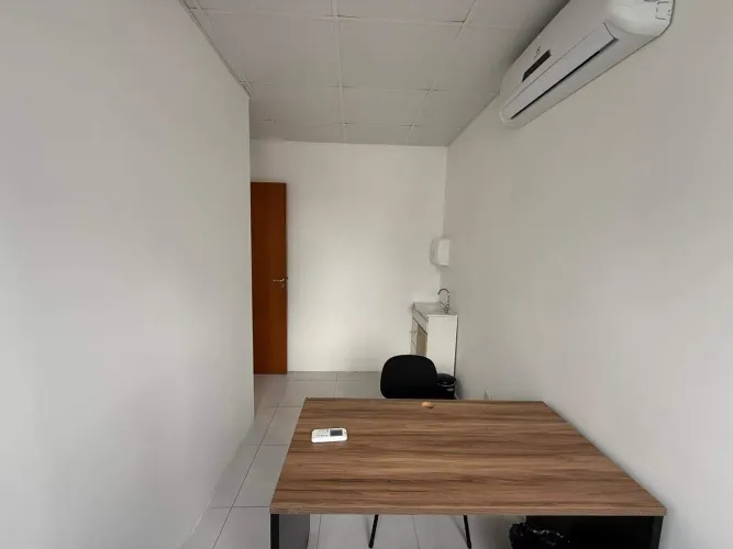 Sala comercial para aluguel em São José