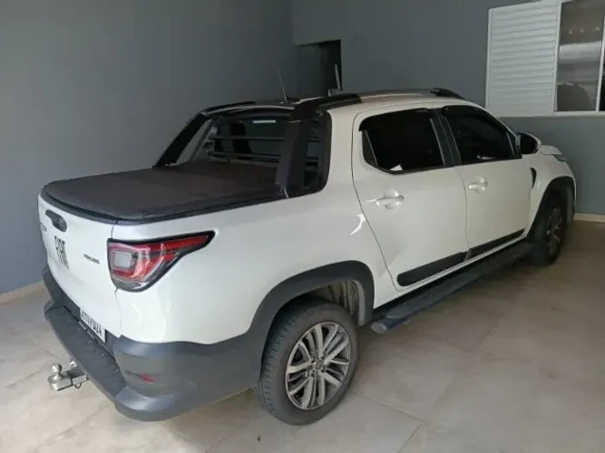Fiat Strada Volcano 1.3 Flex 8V CD 2021