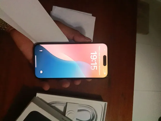 IPHONE 16
