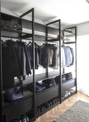 Closet industrial
