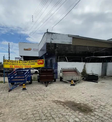 REBOQUES/CARRETINHAS  5.500,00