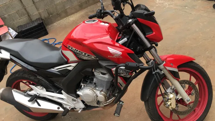 Moto cb 250