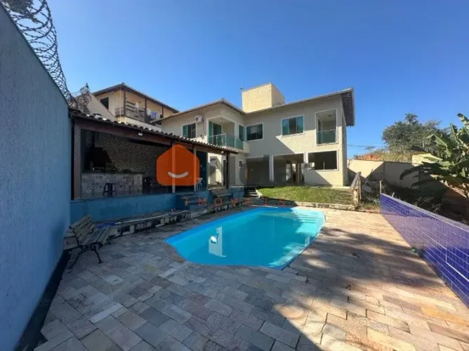 Casa de Alto Padrão á venda com 3 quartos, Piscina e Espaço Gourmet Completo em Santa Luzi
