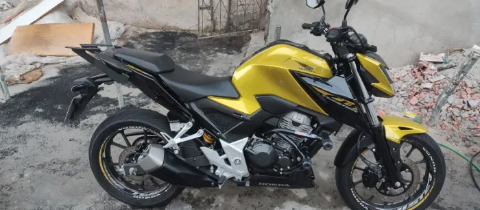 CB 300F TWISTER