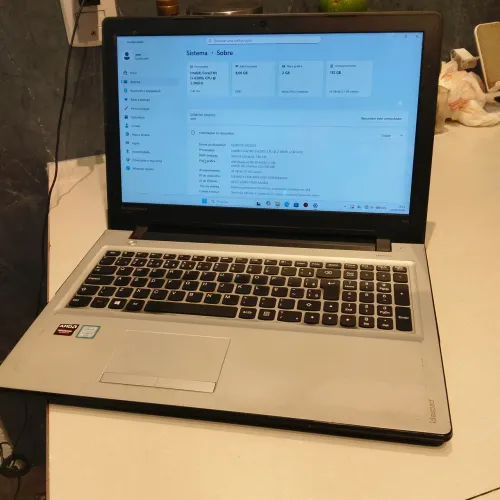 Notebook i5 6200 com placa de vídeo.