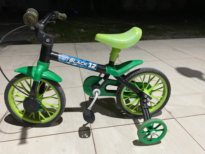 Bicicleta Infantil - 2 a 4 anos