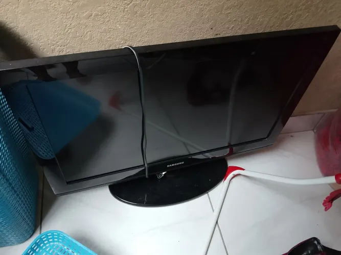 TV (não é smart)