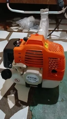 Vende-se roçadeira. Nova da stihl 