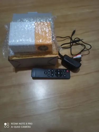 Mini projetor novo (TROCO POR CELULAR)