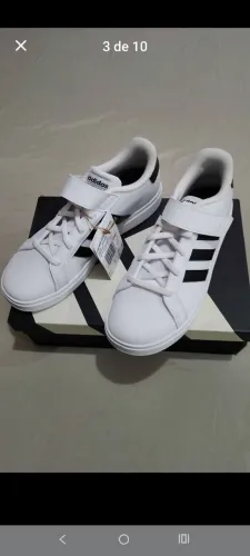 Tênis Adidas 