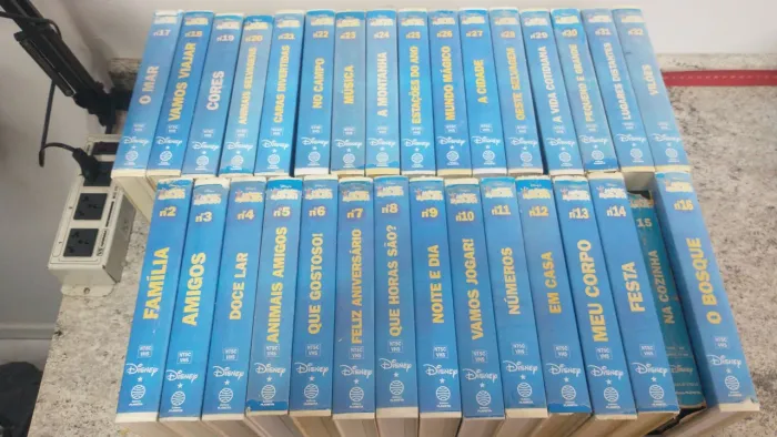 Coleção VHS original Disney's Magic English da editora planeta