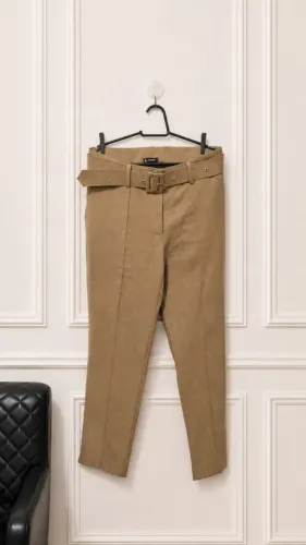 Calça de linho mostarda