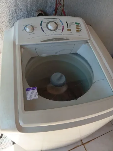 Máquina de lavar roupa 12 kg eletrolux