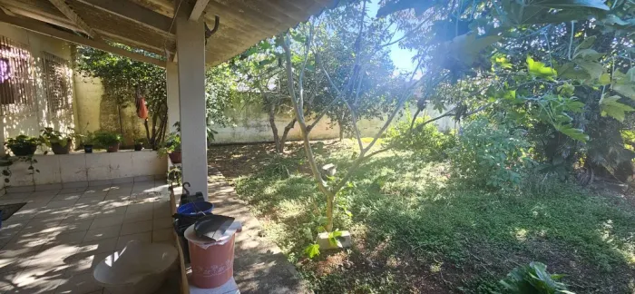 Terreno com Edícula â venda em São José dos Campos - Vila Tesouro