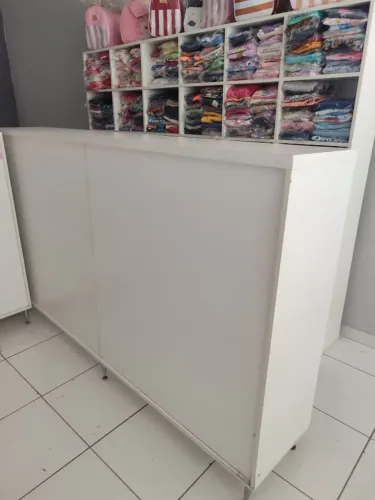 Móveis de loja infantil