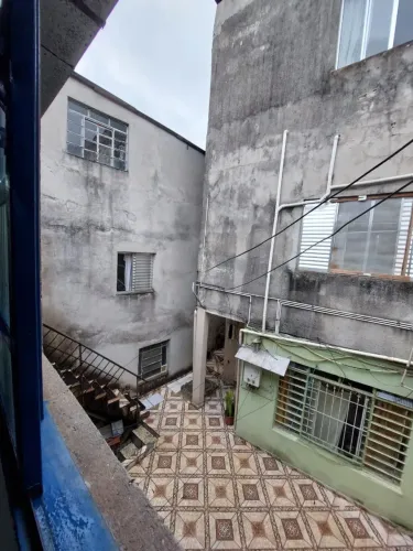 Quintal com 9 casas - Cidade Domitila - São Paulo - SP
