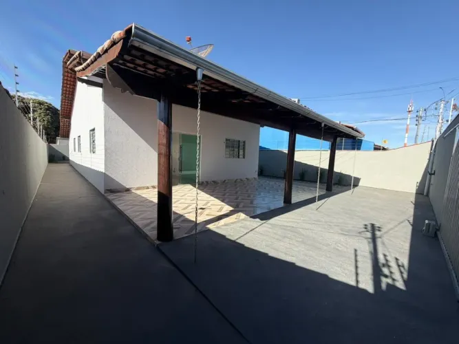 Casa, 3 quartos, 1 suíte, 150 m², 4 vagas no JK Nova Capital em Anápolis