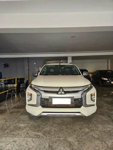 Mitsubishi L200 Triton Sport HPE-S 2.4 CD Dies. AUT 2022