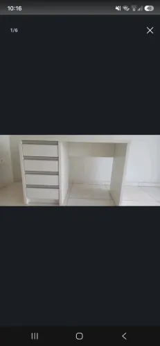 Mesa de trabalho e escritório