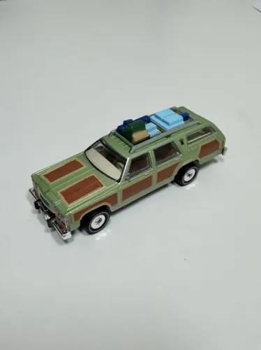 Miniatura Greenlight Wagon Queen Férias Frustradas Vacation 1:64