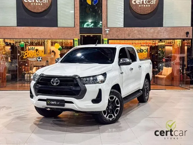 Toyota Hilux CD 4X4 2.8 Diesel Mec. 2024