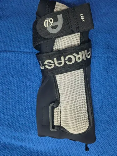 Tornozeleira Aircast A60 Pé Esquerdo - Estabilização e Suporte