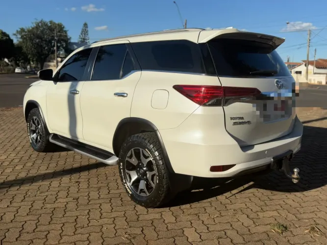 Toyota Hilux SW4 SRX Diamo. 4X4 2.8 TB DIE AUT 2019