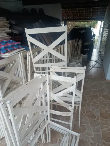 Cadeiras de ferro buffet