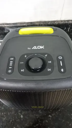 Kit Caixa De Som Karaokê Com 2 Microfones Waaw Sem Fio Alok