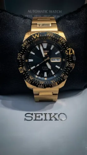 Seiko 5 automático Dourado estado de zero raríssimo