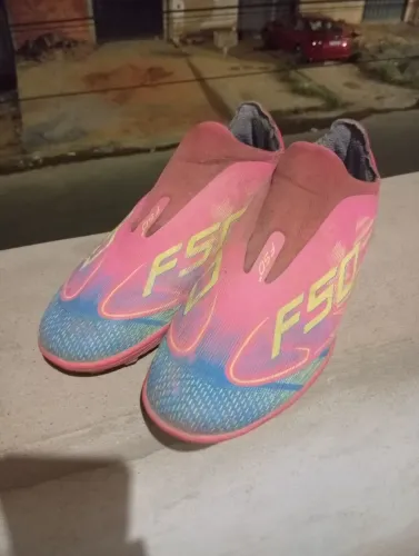 Chuteira society Adidas f50