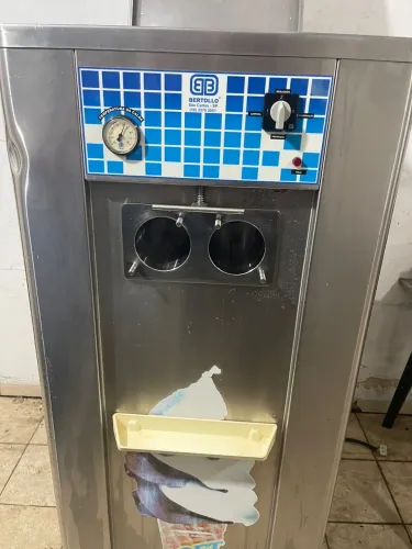 Máquina de sorvete expresso Bertollo 220