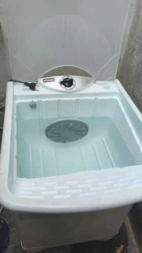 Vendo tanquinho 220v