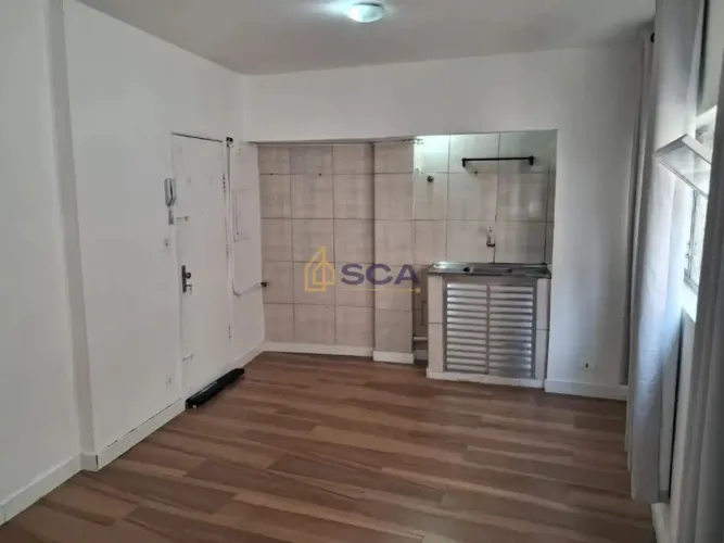 Kitnet de 25m² para venda na Rua São Francisco - Sé (SP)