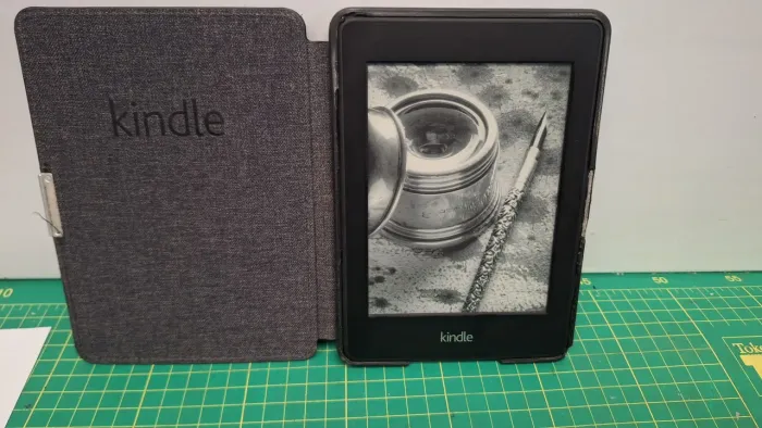 Amazon Kindle 6°geração c/ iluminação