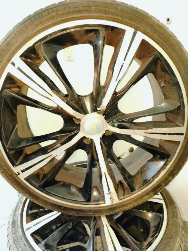 Rodas aro 20 com 2 pneus novos 