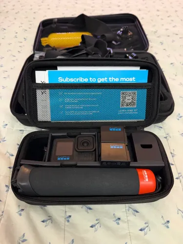 Gopro Hero13 Black Bundle - Kit + 2 Baterias E Estojo com Vários Suportes