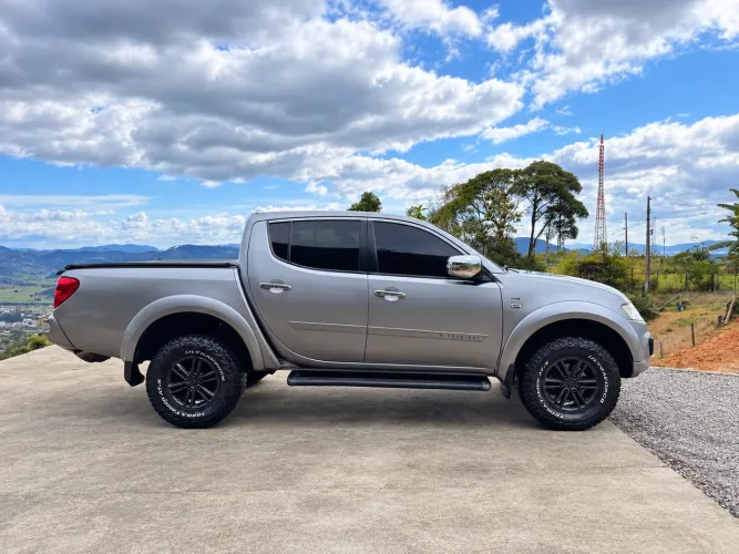 Mitsubishi L200 Triton HPE 3.2 CD TB Int.diesel AUT 2017