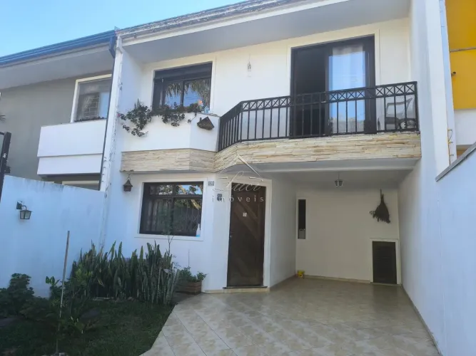 SOBRADO com 3 dormitórios à venda com 120m² por R$ 695.000,00 no bairro Boqueirão - CURITI