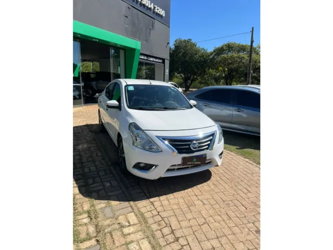 Nissan Versa SL 1.6 16V Flexstart 4P Aut. 2018