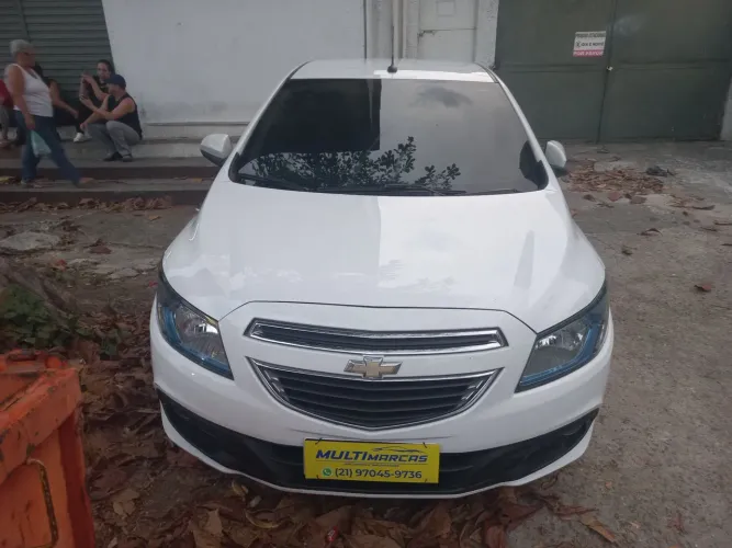 Chevrolet Onix Hatch LTZ 1.4 8V Flex Power Mec. 4P 2015