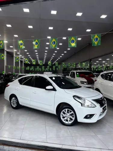 Nissan Versa SV 1.6 16V Flexstart 4P Aut. 2017