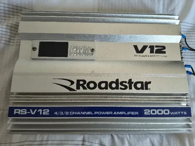 Amplificador (módulo) Roadstar RS-V12 2000 Watts