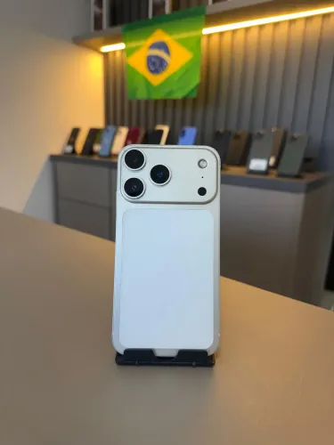 IPHONE 11 ADAPTADO PARA 17 PRO BRANCO