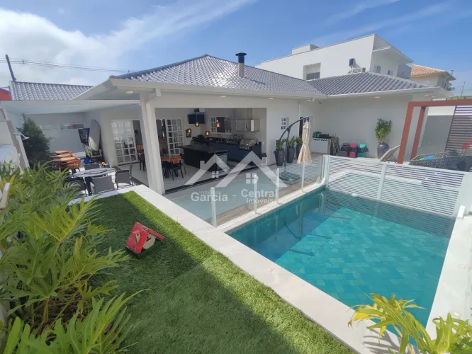 Casa em Peruíbe REF: 7963