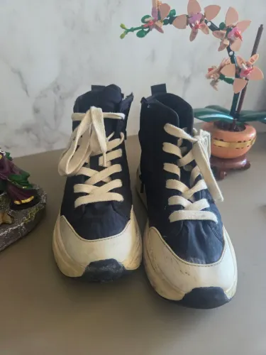 Sneakers Zara Infantil 33