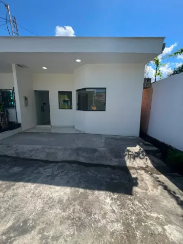 Casa em Condomínio Fechado/ Colonia Terra Nova/ 02 Qts/ 01 Vaga