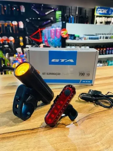 Kit Farol Lanterna e Sinalizador Bike GTA 700 Lumens Recarregável USB - Novo