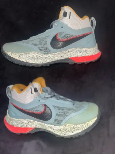 NIKE SFS